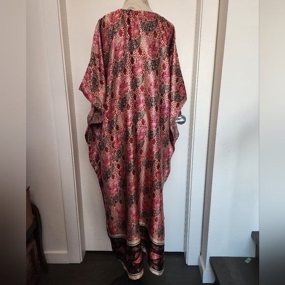 Vanity Fair 80s pink kaftan - Picture 4 of 14